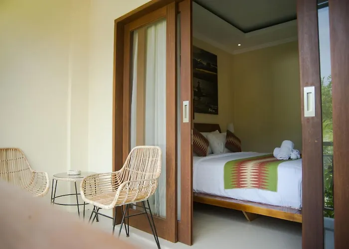 Hotel Akatara Toyapakeh