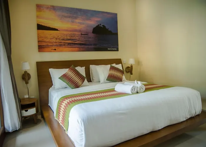 Akatara Hotel 3*