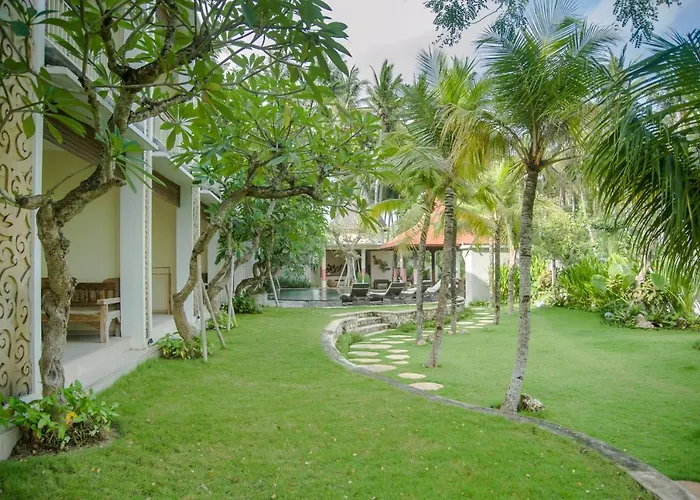 Akatara Toyapakeh