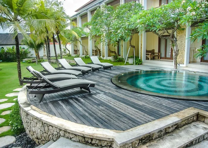 Akatara Hotel 3*