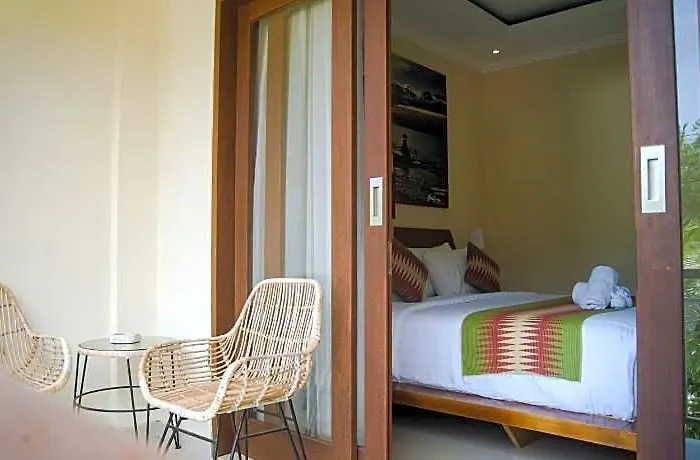 Hotel Akatara 3*