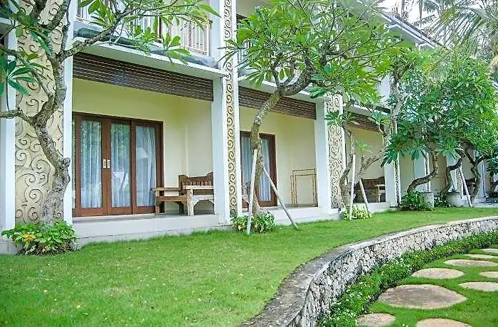 Hotel Akatara Toyapakeh